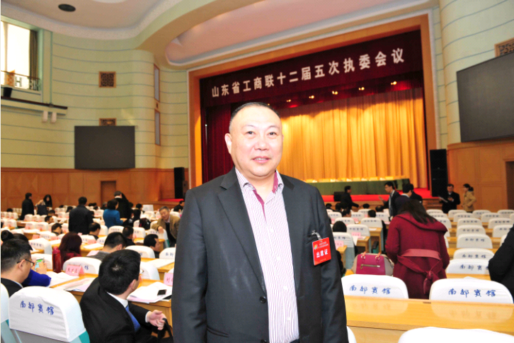 熱心公益事業(yè)，助力扶貧開發(fā)